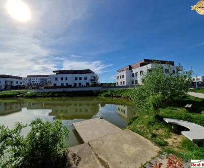 NOVOSTAVBA - Na predaj posledný 3izbový byt s balkónom 9 m2.
