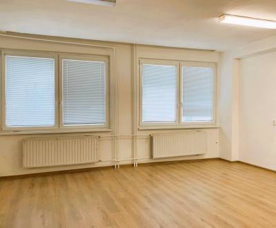 KANCELÁRIA 30m2, GARBIARSKA ULICA, KOŠICE