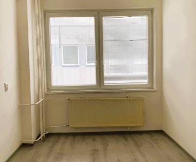 PRENÁJOM: MALÁ KANCELÁRIA 15 m2, GARBIARSKA ULICA, KOŠICE