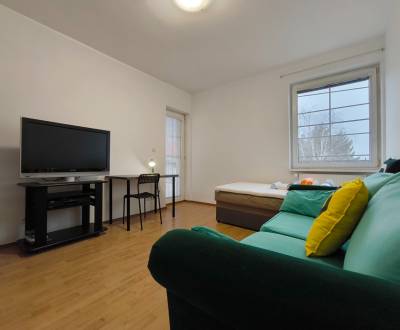 Samostatná izba s balkónom v dome | Bratislavská | Záhorská B.