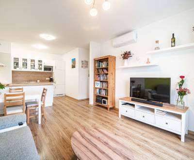REZERVOVANÝ - 2i BYT 50 m2, Z.CHALUPOVEJ, BA - SLNEČNICE