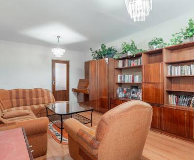 PREDAJ | 3 izbový byt so zasklenou loggiou, Sídlisko Mateja Corwina