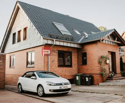 Pre konkrétnu dlhoročnú klientku hľadám rodinný dom v Dúbravke - rýchl