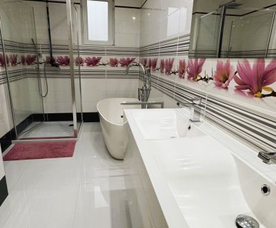 -20.000€, krásna rekonštrukcia, garáž, sauna, bazén, 249.000€