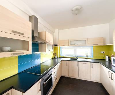 Na prenájom, 2-izbový zariadený byt 63 m2, Žilina - Kvačalová ulica