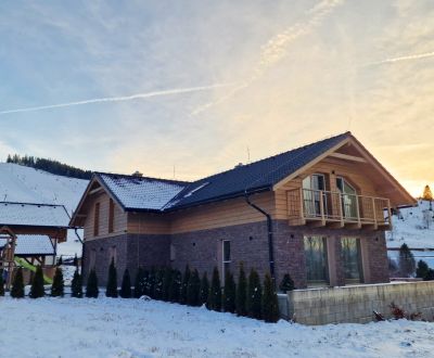 Dvojapartmánový dom pod lyžiarskym svahom Čierny Balog