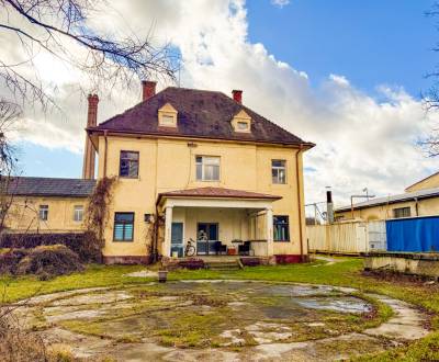 Rodinný dom (bytovka) s pozemkom 554m2, Bobotská Lehota