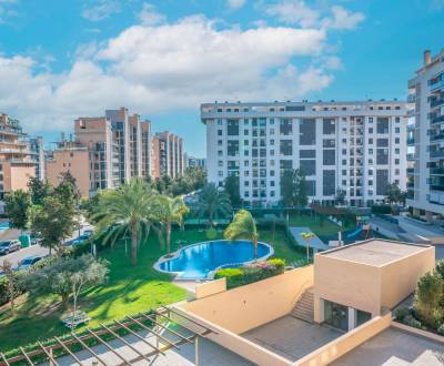 Luxusný byt  Alicante, 112m2, bazén, 2 garáže, posilňovňa