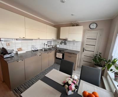 Na predaj  3-izbový byt v meste Rajec 