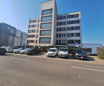 Prenájom  kancelárii  (od 15 m2-155 m2), Tulská ul., Zvolen 