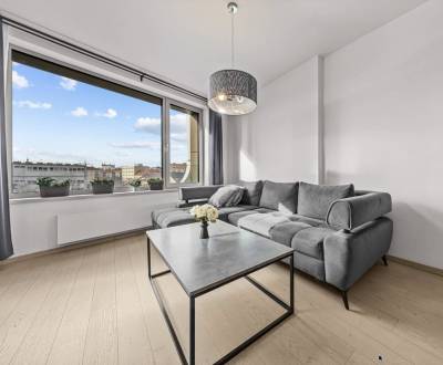 Jedinečný 2-izbový byt s výhľadom na hrad v projekte Sky Park -Veža II