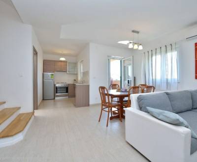 CHORVÁTSKO - Moderne zariadený apartmán - PRIVLAKA, ZADAR