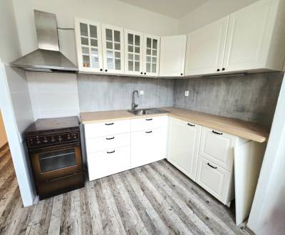 Nezariadený 3 izbový byt s nepriechodnými izbami po rekonštrukcii