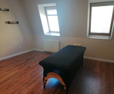 JARKOVÁ: 28 m2 - VOĽNÉ nebytové priestory, VODA - ideálne na SLUŽBY