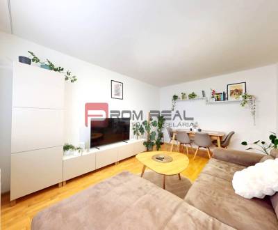 REZERVOVANÉ, 3-izbový svetlý byt v širšom centre, SENEC