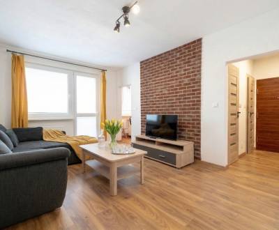 ZARIADENÝ - 2i 45m2 + loggia - Sihoť, Trenčín