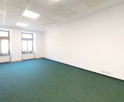 Prenájom komerčných priestorov v centre mesta Spišská Nová Ves
