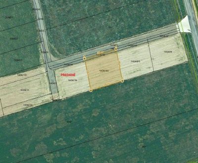POZEMOK na výstavbu RD 894 m², HANKOVCE