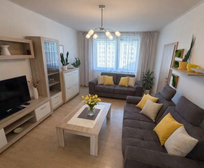 Na predaj 3 - izb. byt, loggia (68m2), Senica, Sotinská ul.