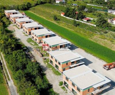 3-izbový byt (71 m²) s 2 park. miestami – Projekt PRI KAPLNKE, Dubová