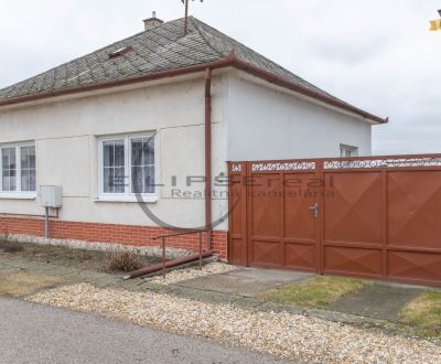 NA PREDAJ starší samostatný 4-izbový rodinný dom v obci Gajary