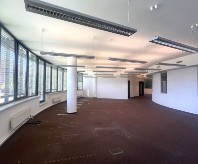 Prenájom moderných kancelárií na začiatku Petržalky, 24m2-230m2-730m2