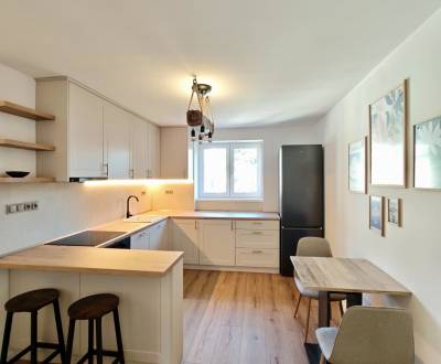 PRENÁJOM Nadštandardný dvojizbový byt, Žilina - centrum 