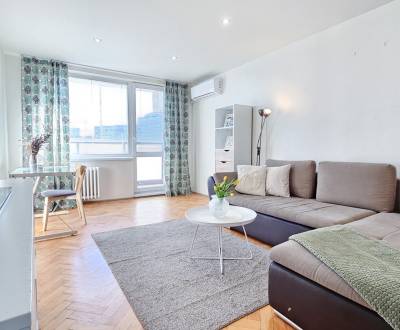 Na prenájom - 3 izbový byt v Starom Meste, ul, Karpatská 