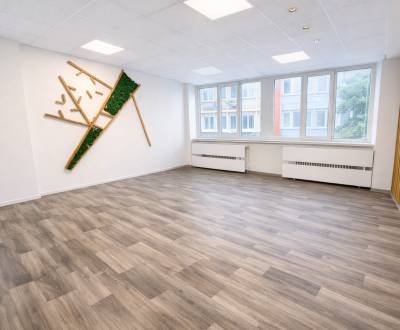 Beauty priestor v centre Galanty – ideálny pre kaderníctvo a kozmetiku