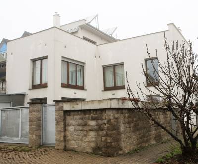 Na predaj rodinný dom na Súľovskej 56 v Bratislave