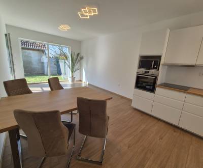 Prenájom pre náročných, rodinný dom, P, v súkromí, Mostová