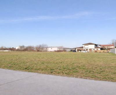 Na predaj ideálny pozemok v Galante