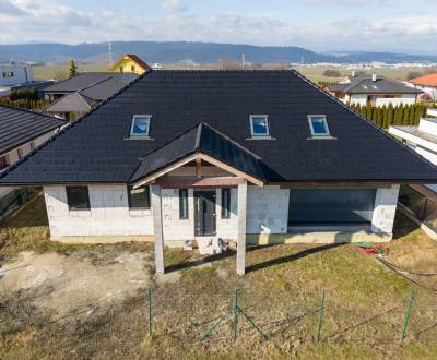 RODINNÝ DOM | DULOVA VES, VLČIE DOLY