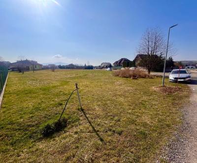 REZERVOVANÉ! IBA U NÁS! Stav. pozemok 904 m2, Trenčín - Záblati