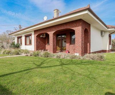 ÚTULNÝ 4 IZBOVÝ RODINNÝ DOM, LESNÉ KRAČANY 