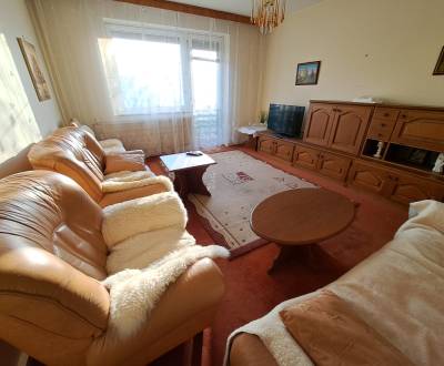 Na predaj 3-izb. byt, garáž, tehlová bytovka, Clementisova ul., Nitra