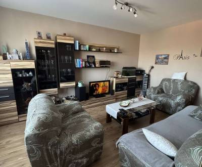 Hľadáte štartovacie bývanie v Šahách? Tento 3-izbový byt je bez invest