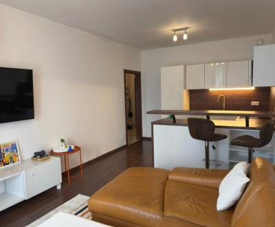 Prenájom 2 izbový byt NOVOSTAVBA, Jégého ulica, Bratislava II. Ružinov