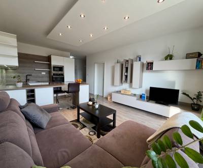 NUERA︱Tammi Dúbravka 2-izbový byt s výhľadom na Karpaty a Kamzík