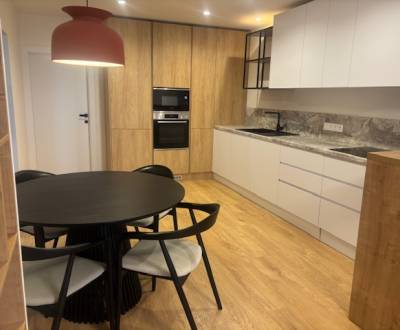 Ponúkame na predaj exkluzívny 4 izbový byt v Bratislave - Ružinov 