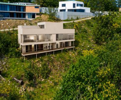 AHOJ BRIEŽKY | VÝNIMOČNÉ BÝVANIE NA ROZHRANÍ MESTA A PRÍRODY