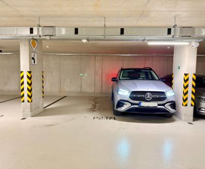 KOŠICKÁ – ZWIRN 3 | Prémiové parkovacie dvoj-státie pri výťahu (27 m²)