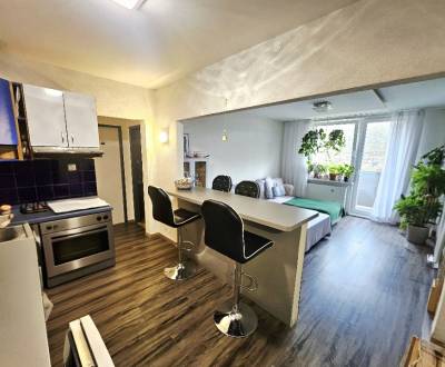 3 izbový byt Bánovce nad Bebravou 67 m2 / 3x BALKÓN / PIVNICA /