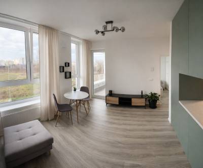 Prenájom 2-izbový byt,balkón,pivnica,parkovanie, SLNEČNICE-POP