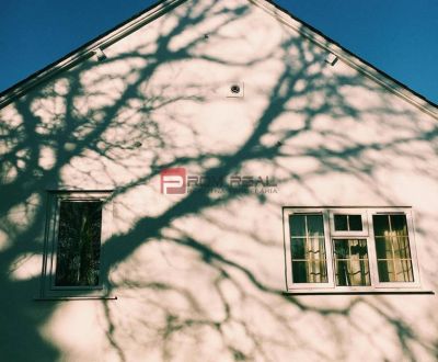 Kúpim menší rodinný dom so záhradkou v centre, Piešťany
