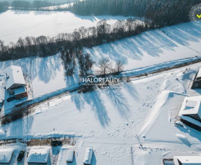 Predaj, pozemok pre rodinný dom   591 m2 Liptovské B...