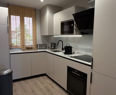 Investičný apartmán na predaj – Royal Marbella Golf Resort, Benahavís
