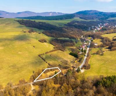 NA PREDAJ! Stavebný pozemok 1261 m2, obec Dohňany-Mostište