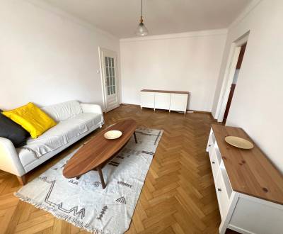 PRENÁJOM 2 izbový byt v historickom centre mesta, Gorkého ulica