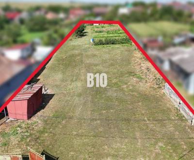 Stavebný pozemok v centre Rumanovej – 1750 m²